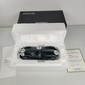 1/18 AUTOart 1955 Jaguar D Type Hawthorn Bueb LeMans Winner 85586 !